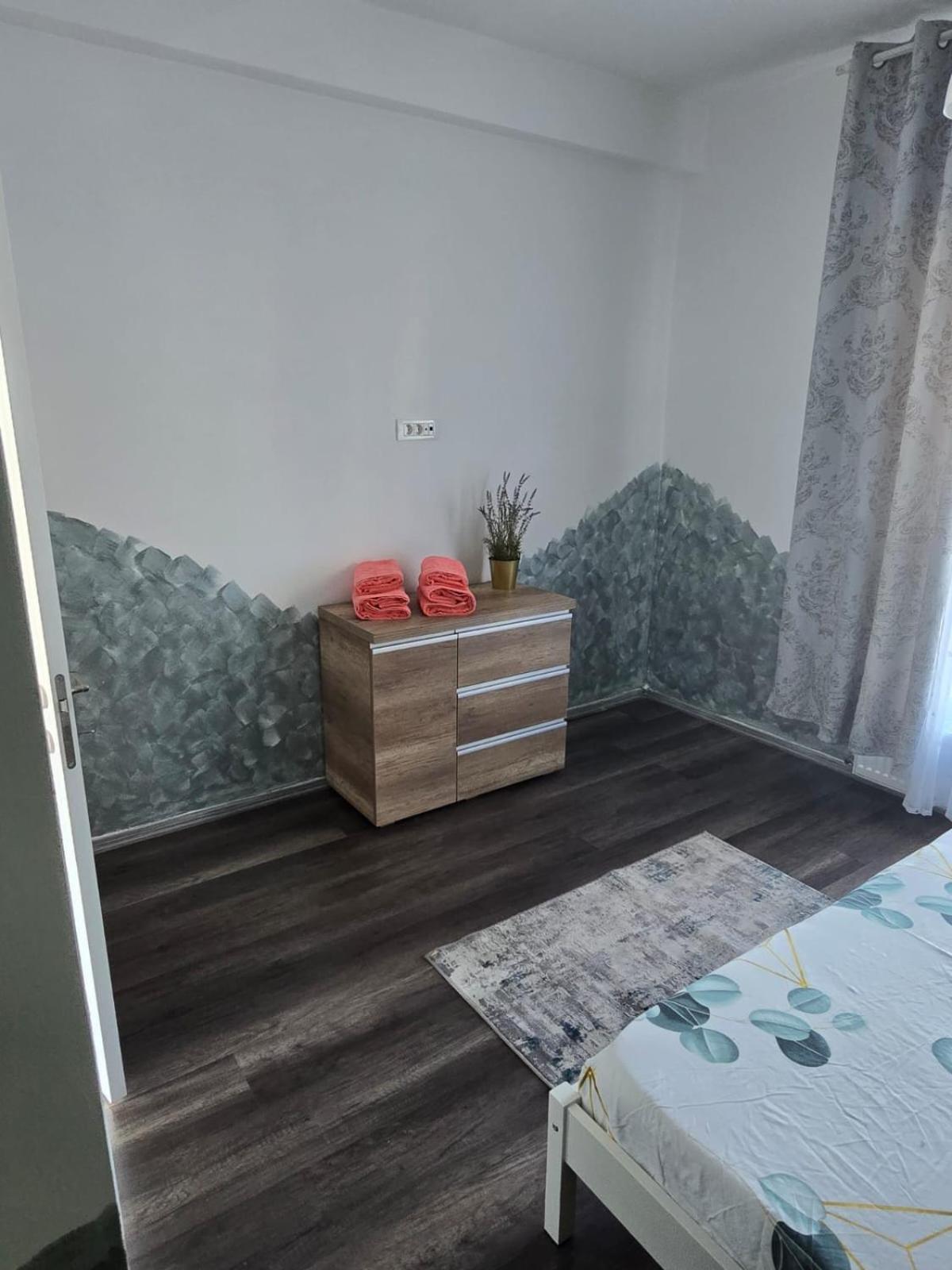 Da Residence Otopeni Buitenkant foto
